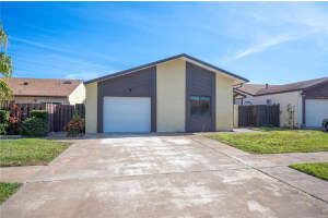 2038 Kings Xing Sw, WINTER HAVEN