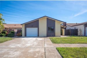 2038 KINGS CROSSING, WINTER HAVEN, FL 33880 - MLS#MFRP4937463