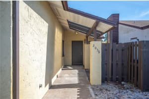 2038 KINGS CROSSING, WINTER HAVEN, FL 33880 - MLS#MFRP4937463