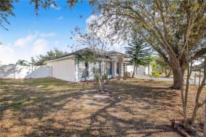 5820 ROYAL HILLS CIRCLE, WINTER HAVEN, FL 33881 - MLS#MFRP4937585