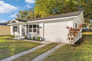 712 PILAKLAKAHA AVENUE, AUBURNDALE, FL 33823 - MLS#MFRP4937688