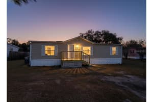 5676 Cherry Tree Dr, LAKELAND 5676 Cherry Tree Dr, LAKELAND