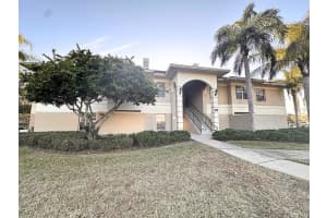 1401 Eagle Pond Dr #1401, WINTER HAVEN