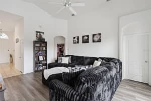 1058 Tuscan Hills Blvd Davenport, FL 33897 - Off Market