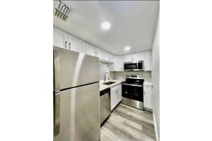 7108 WATERSIDE DRIVE, TAMPA, FL 33617 - MLS#MFRP4938003