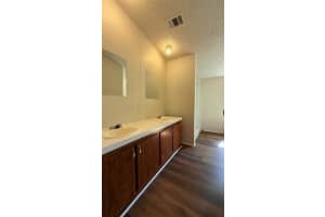 1910 40TH STREET, WINTER HAVEN, FL 33881 - MLS#MFRP4938070