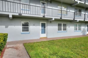 333 LAKE HOWARD DRIVE, WINTER HAVEN, FL 33880 - MLS#MFRP4938082