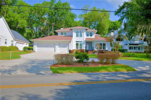 2000 LAKE ARIANA BOULEVARD, AUBURNDALE, FL 33823 - MLS#MFRP4938164