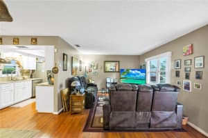 603 SIDNEY CIRCLE, WINTER HAVEN, FL 33880 - MLS#MFRP4938186