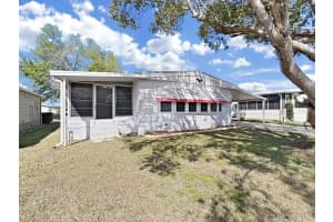 4925 FOXWOOD LAKE DR, LAKELAND, FL 33810 - MLS#MFRP4938227