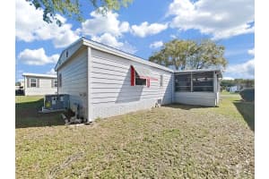 4925 FOXWOOD LAKE DR, LAKELAND, FL 33810 - MLS#MFRP4938227