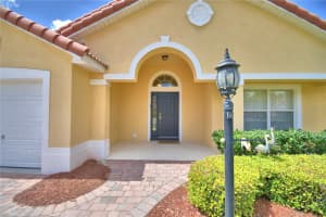 123 HUMMINGBIRD PASS, DAVENPORT, FL 33896 - MLS#MFRP4938252