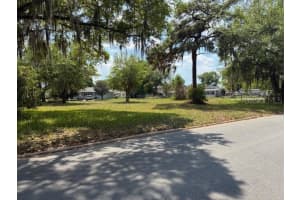 305 ELAINE DRIVE, AUBURNDALE, FL 33823 - MLS#MFRP4938263