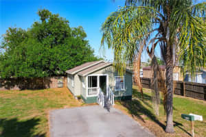 213 CLEVELAND AVENUE, WINTER HAVEN, FL 33881 - MLS#MFRP4938281