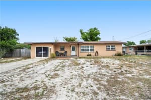 113 4TH JPV STREET, WINTER HAVEN, FL 33880 - MLS#MFRP4938317