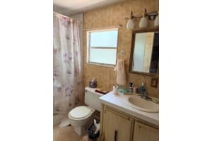 2006 BLUE LAKE DRIVE, LAKELAND, FL 33801 - MLS#MFRP4938342