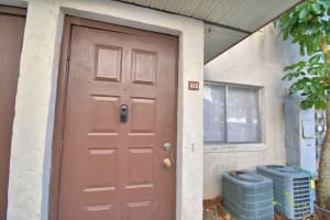 626 PAVARE COURT, WINTER HAVEN, FL 33884 - MLS#MFRP4938351