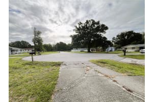 121 MARIS COURT, LAKELAND, FL 33809 - MLS#MFRP4938395