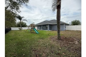 725 COUNTRY WALK COVE, EAGLE LAKE, FL 33839 - MLS#MFRP4938417