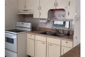 128 CENTER STREET, WINTER HAVEN, FL 33880 - MLS#MFRP4938433