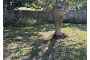 1715 SANDALWOOD CIRCLE, WINTER HAVEN, FL 33880 - MLS#MFRP4938520