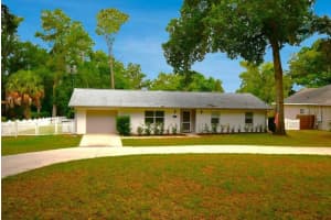 2898 ALAMEDA DEL NORTE, EUSTIS, FL 32726 - MLS#MFRP4938714