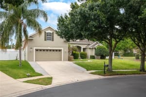 139 COSTA LOOP, AUBURNDALE, FL 33823 - MLS#MFRP4938727