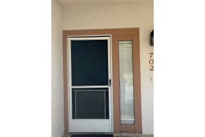 702 COUNTRY LANE, WINTER HAVEN, FL 33881 - MLS#MFRP4938732