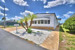 4132 SPRUCEWOOD STREET, WINTER HAVEN, FL 33880 - MLS#MFRP4938951
