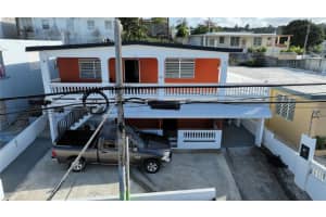 204 Avenida Luis Muoz Rivera, Camuy, Florida 00627