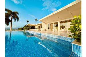 Urb. La Lomita Calle Vista Linda Guaynabo, FL 00969 - MLS#MFRPR9109938