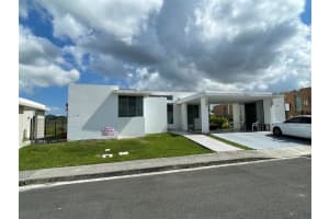#61 C/camino Las Bambuas Urb. Gran Vista Toa Alta, FL 00953 - MLS#MFRPR9112443