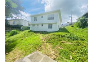 12 Hh Rivera Quebrada Cru Hh Rivera Toa Alta, FL 00953 - MLS#MFRPR9114178