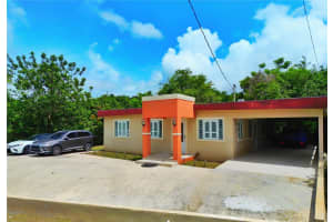 St. 823 Km 1.1 Bo. Rio Lajas #1-a Toa Alta, FL 00953 - MLS#MFRPR9114947