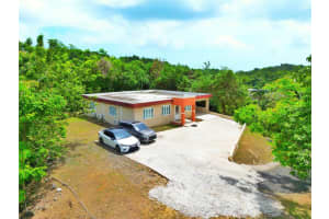 St. 823 Km 1.1 Bo. Rio Lajas #1-a Toa Alta, FL 00953 - MLS#MFRPR9114947
