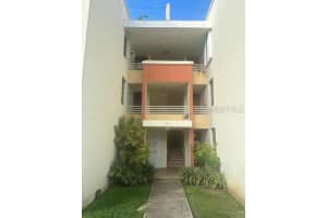 Cond. Vereda De La Reina Calle Colinas De Plata #c-3 Toa Alta, FL 00953 - MLS#MFRPR9115018