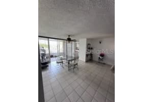 Cond. Vereda De La Reina Calle Colinas De Plata #c-3 Toa Alta, FL 00953 - MLS#MFRPR9115018