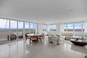 225 Road No 2, Villa Caparra Plaza #ph-3 Guaynabo, FL 00966 - MLS#MFRPR9115862