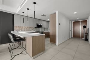 25 Ave Mu�oz Rivera Bahia Plaza Apt #616 San Juan, FL 00901 - MLS#MFRPR9116671