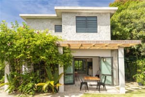 536 Bravos De Boston Vieques, FL 00765 - MLS#MFRPR9116901