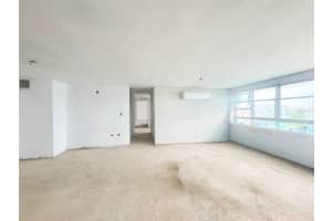 550 Ave Fernandez Juncos #1208 San Juan, FL 00901 - MLS#MFRPR9117141