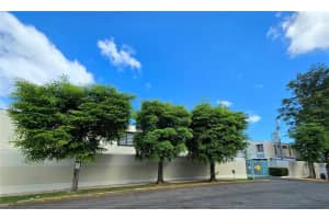 81 20 Rd #8 Guaynabo, FL 00966 - MLS#MFRPR9118047