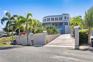 10 Urb Mirador Del Cielo Isabela, FL 00662 - MLS#MFRPR9118617