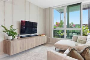 44 Riviera Court Bayamon, FL 00959 - MLS#MFRPR9119074