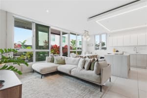 44 Riviera Court Bayamon, FL 00959 - MLS#MFRPR9119074