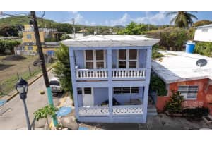 112 Calle Mu�oz Rivera Vieques, FL 00765 - MLS#MFRPR9119619