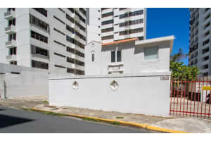 1403 Conveniencia St San Juan, FL 00907 - MLS#MFRPR9120072