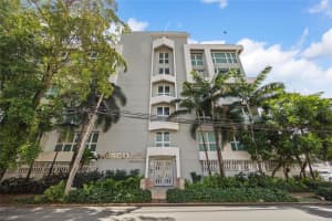 1364 Calle Wilson #penthouse 511 San Juan, FL 00907 - MLS#MFRPR9120749