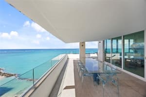 3307 Ave Isla Verde #ph Carolina, FL 00979 - MLS#MFRPR9121056