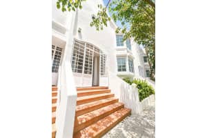 660 Calle Estado #d San Juan, FL 00907 - MLS#MFRPR9121333